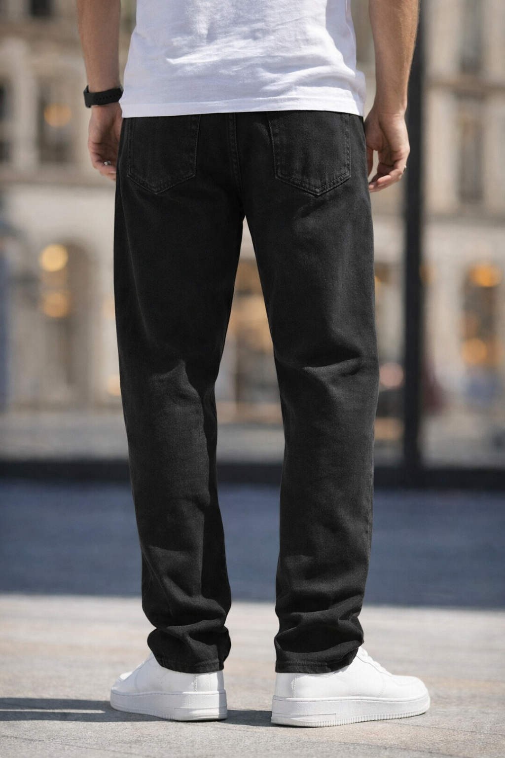 Men Relaxed Fit High-Rise Stretchable Black Jeans